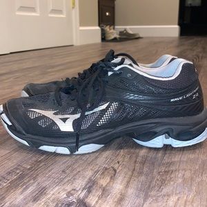 Mizuno Wave Lightning Volleyball Shoes
